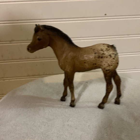 Breyer Horse - Picture 1 of 5